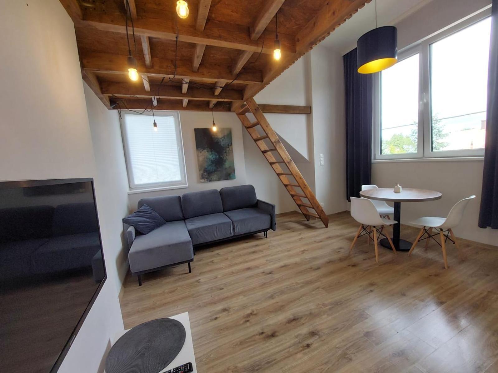 Mr - Limba Apartament