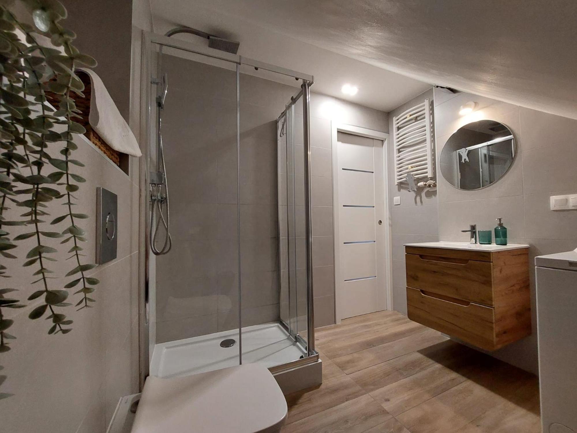 Apartament Mr - Limba *