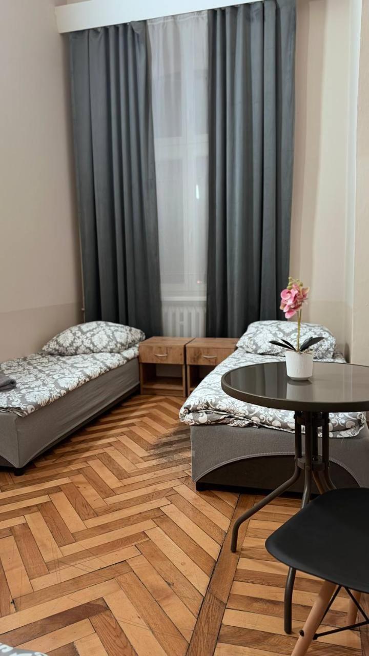 Fivehostel Albergue *