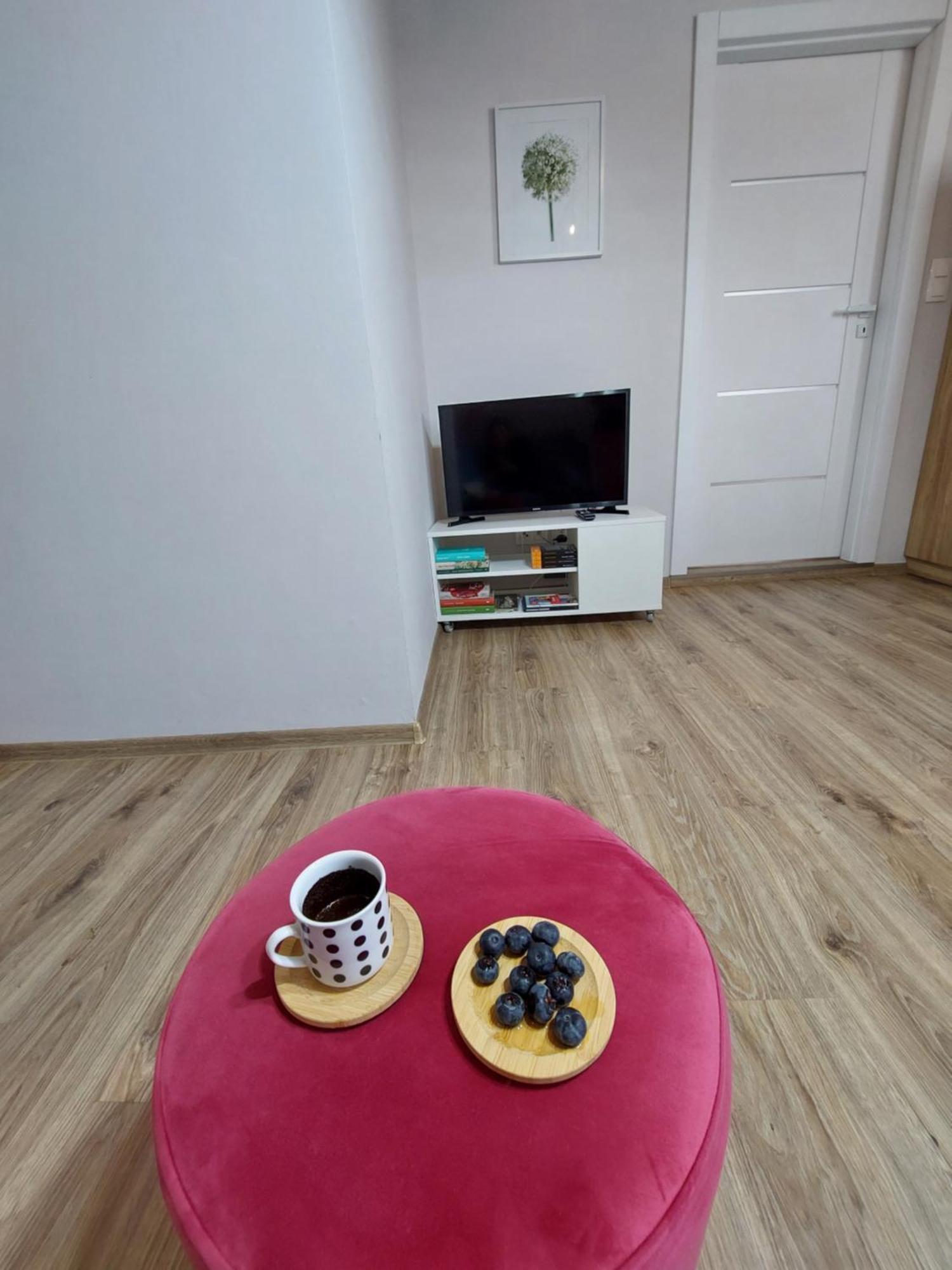 Apartament Mr - Limba *
