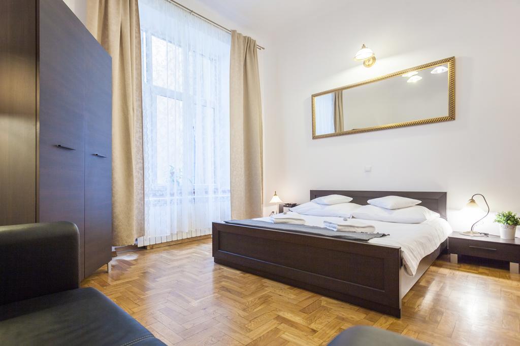 Aparthotel K22 Bonerowska 8 3*