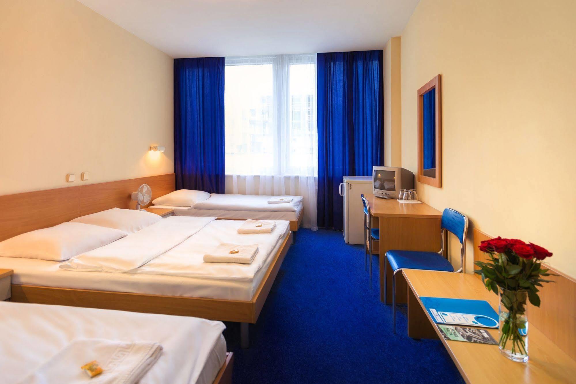Dom Turystyczny Indigo Hostel *