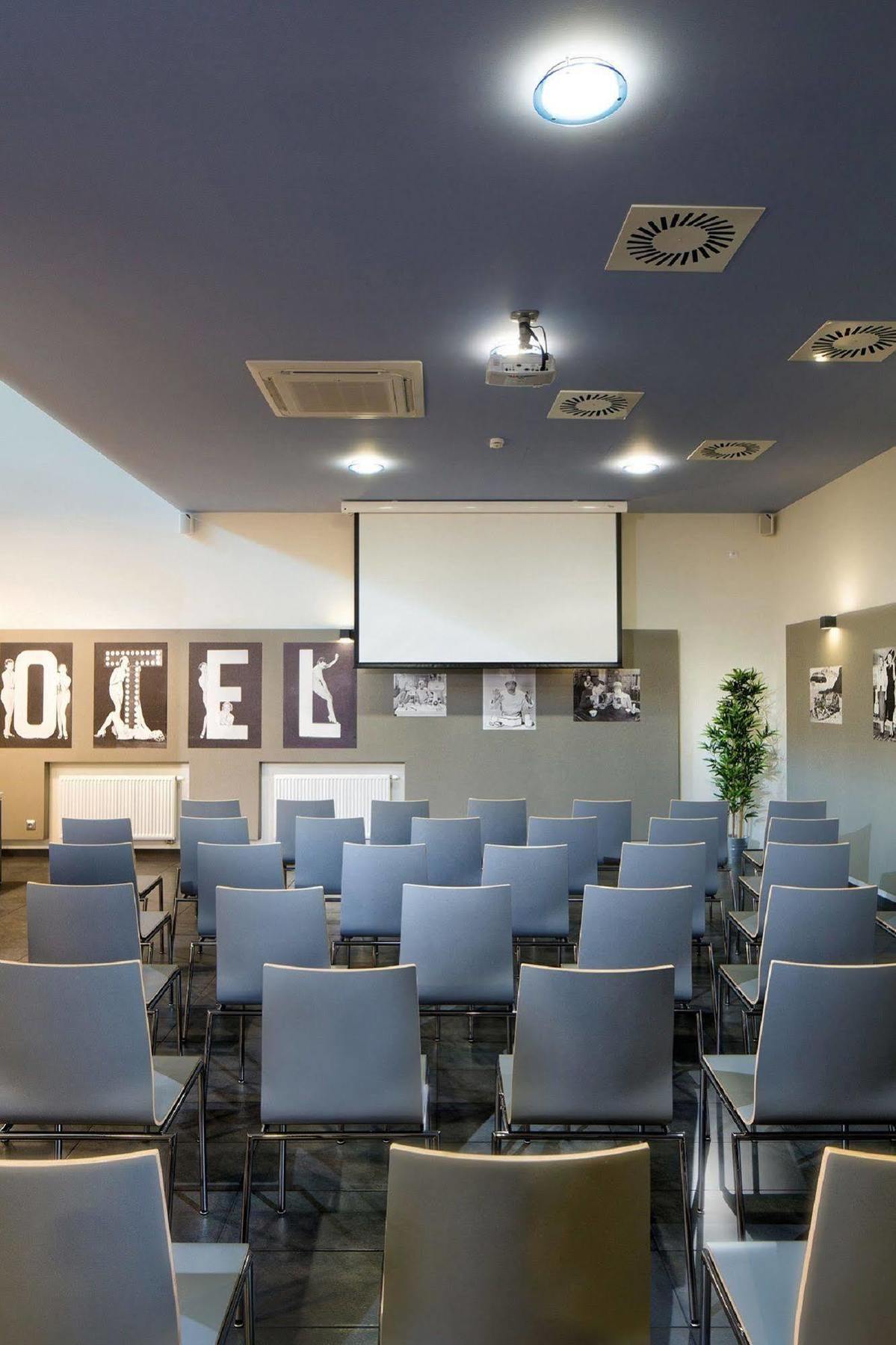 Automobil Hotel Krakau