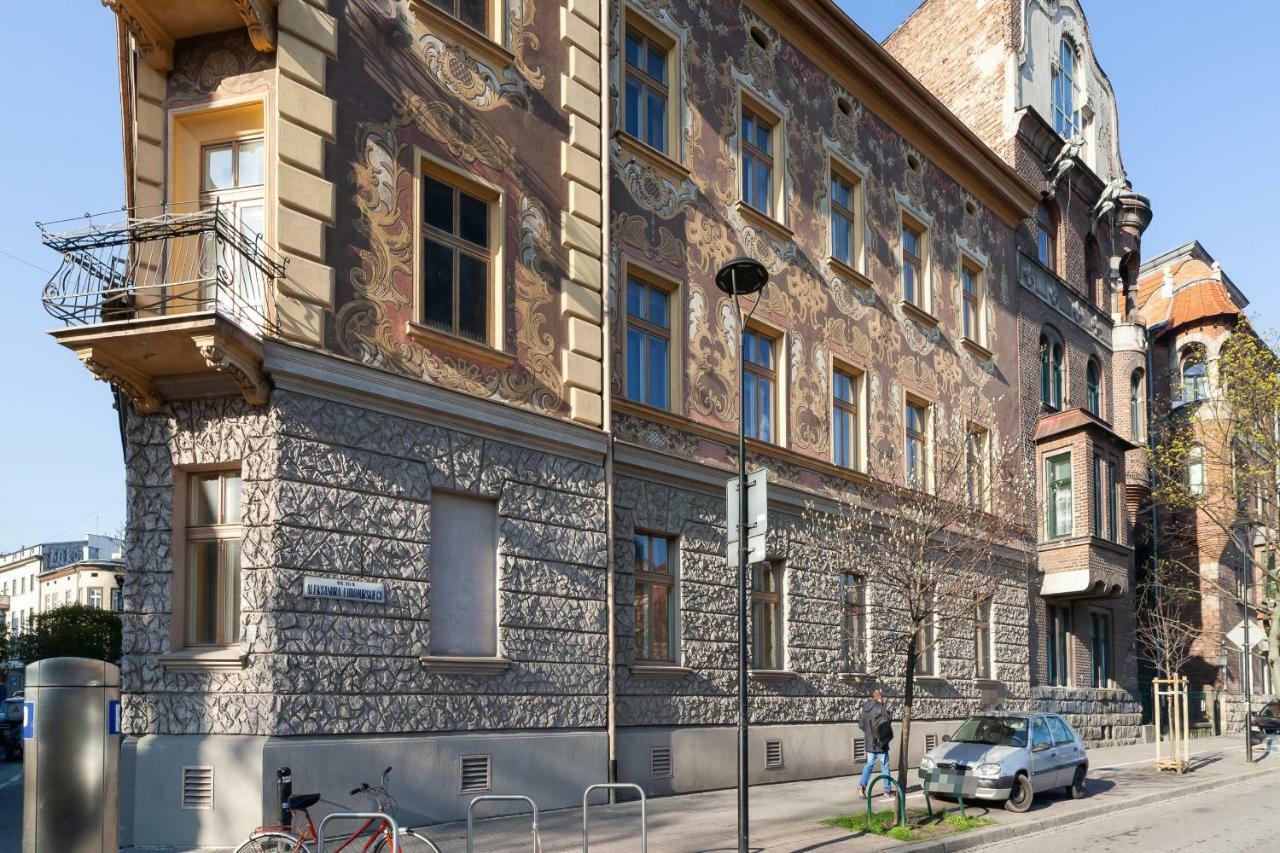 Lubomirskiego By Renters Apartment