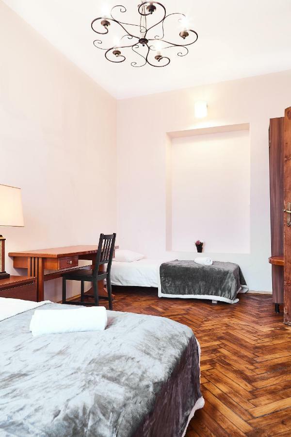 Prestige Location Pijarska Street Apartament Kraków