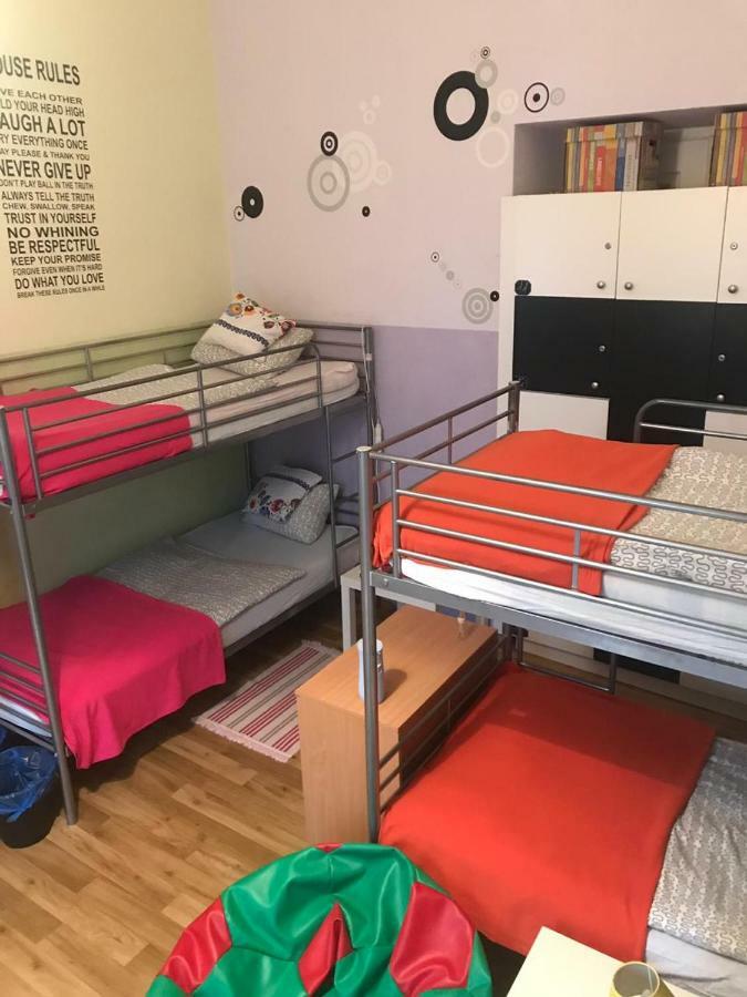 Centrum Sabot Hostel *