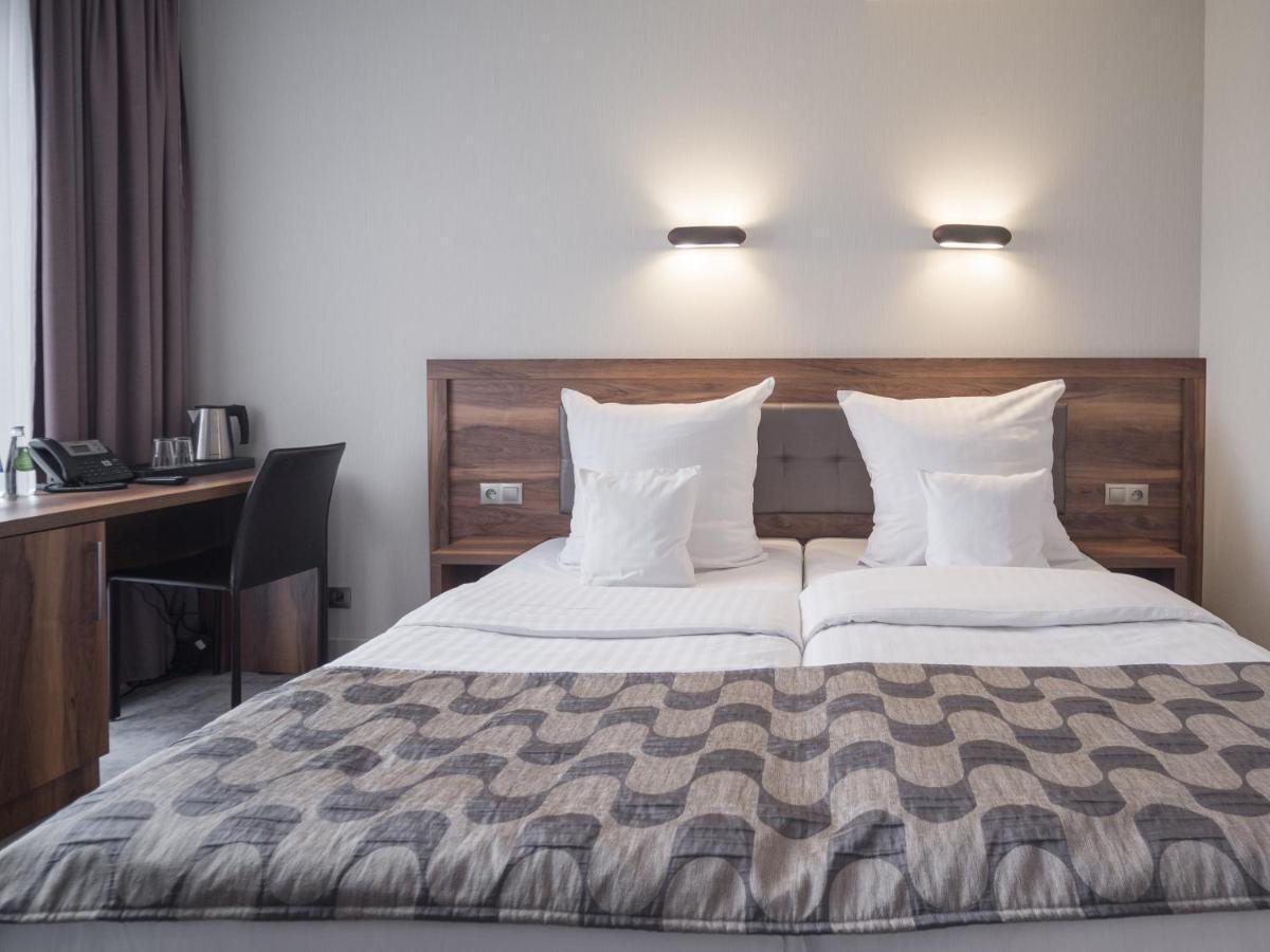 Hotel Miodowa 3*