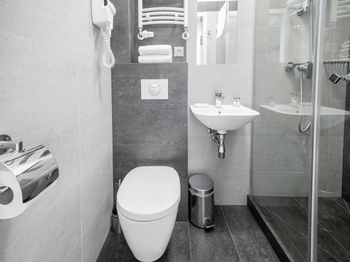 Miodowa Hotel 3*