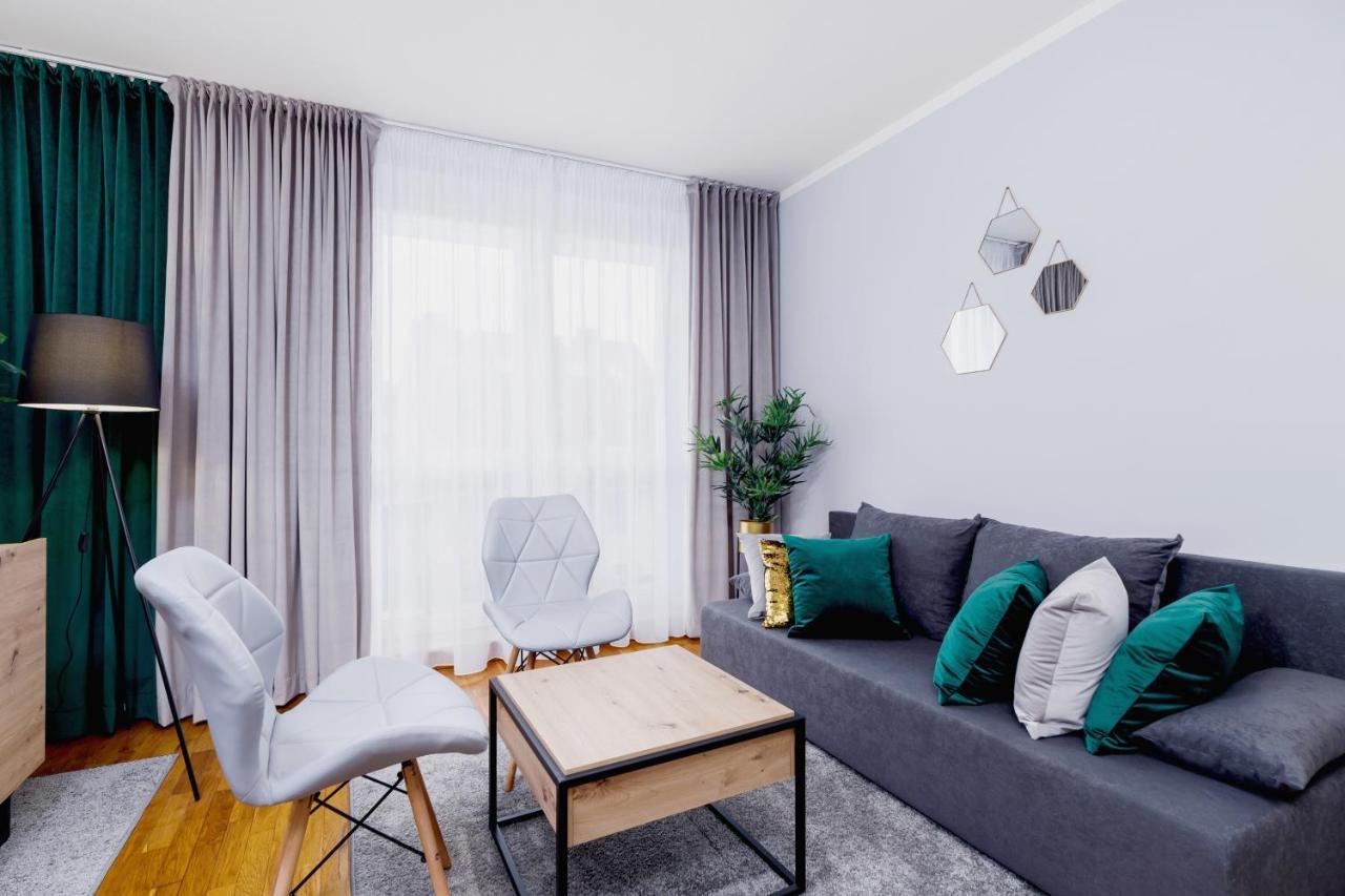 Apartment Modern Apartments Cracow Lagiewniki By Renters