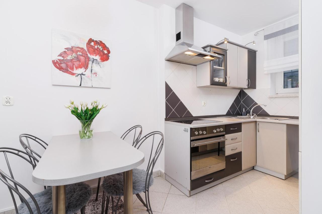 Modern Apartments Cracow Lagiewniki By Renters *