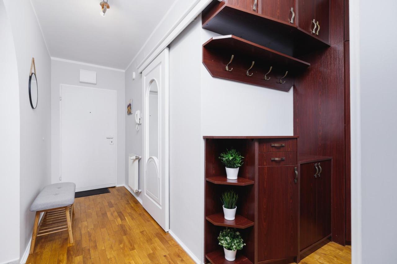Modern Apartments Cracow Lagiewniki By Renters Apartment