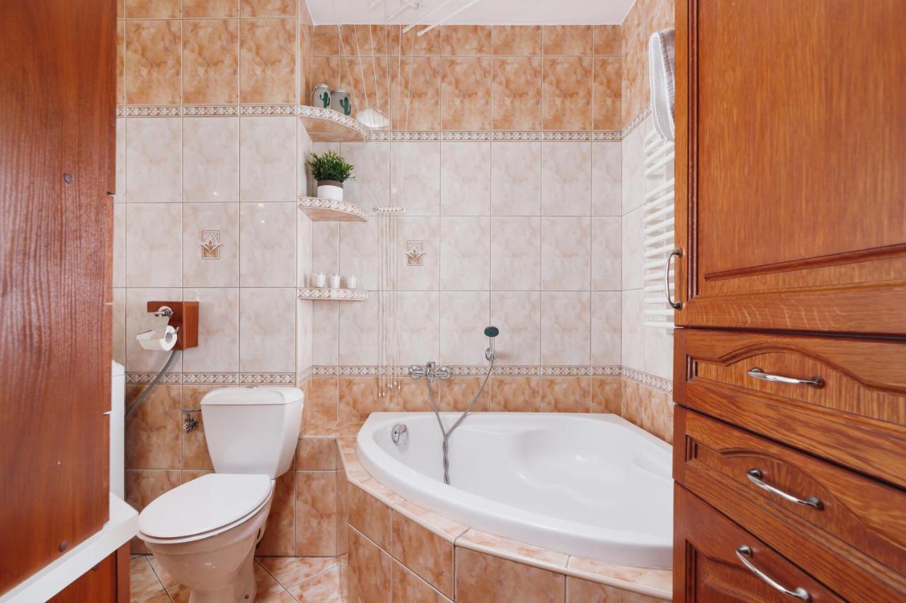 Apartment Modern Apartments Cracow Lagiewniki By Renters Krakau
