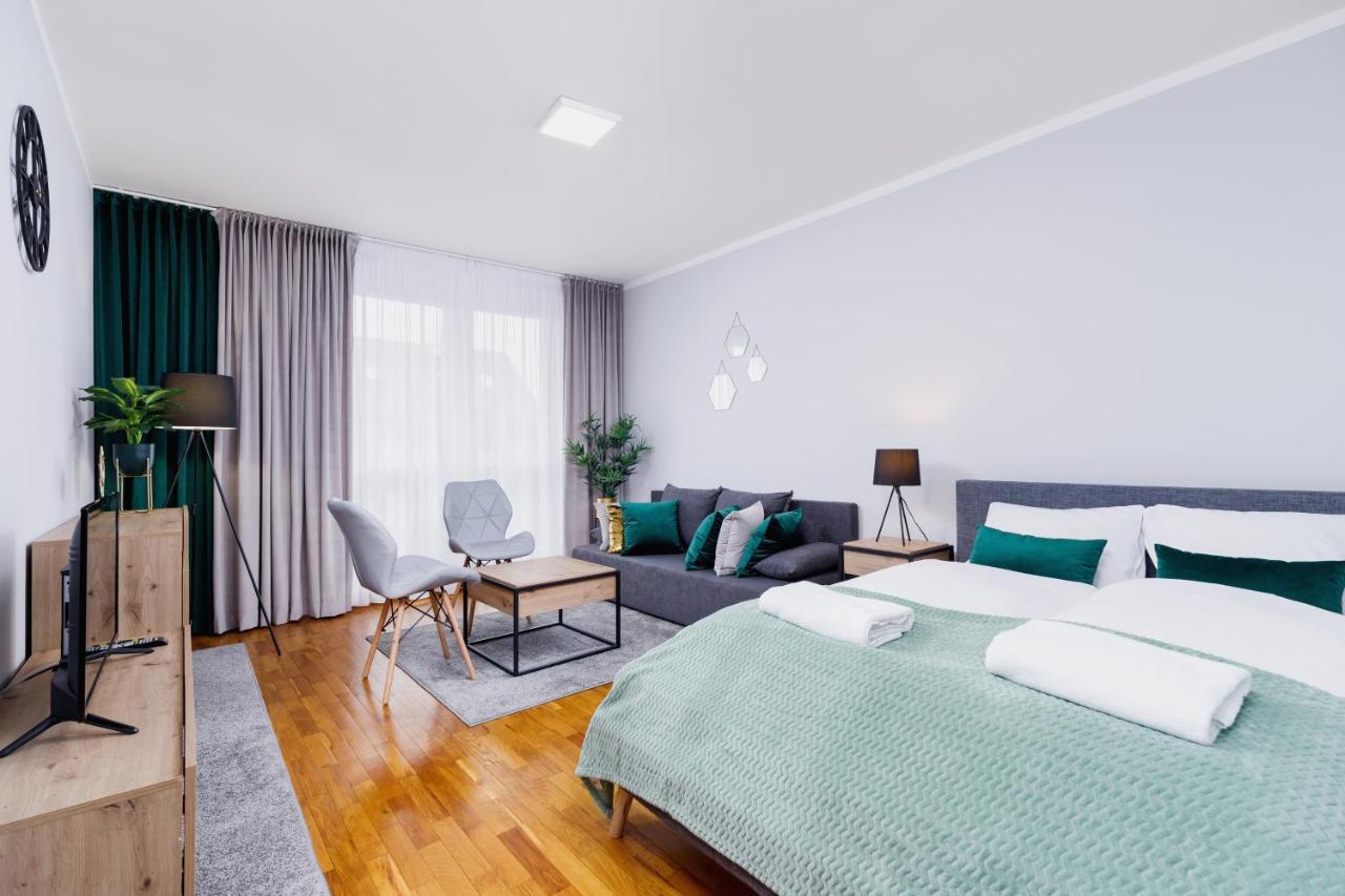 Apartment Modern Apartments Cracow Lagiewniki By Renters *