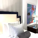 Mondrian Luxury Suites & Apartments Krakow Old Town