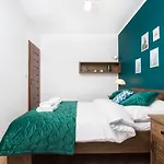 City Of The Kings - Wolf Apartment