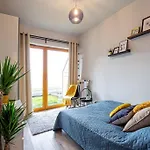 Apartament With Garden Bezplatny Parking !!!