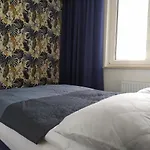Krakow City Center Navyblue Luxury Apartment