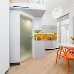 Modern, Well Organised Place In City Centre By Homeclick