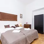 Apartment Pijarska Krakow By Noclegi Renters