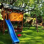 Family Home Garden & Sauna