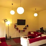 Hostel Yellow