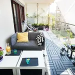 Premium Apartment For Old Town & Jewish Quarter - Balcony Plus Pool Onsite