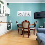 Luxury In The Heart Of The Old Town