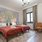 Hotel Ester