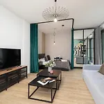 Kraków Rynek Podgórski Studio by Renters
