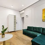 Oro Apartments