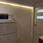 Apartment Red&White Lower Ground Floor