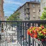 Premium Apartment In Parisian Style In The Heart Of Old Krakow