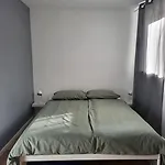 Mieszkanie Na Starym Podgorzu.