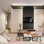 Browar Lubicz Apartment | Balcony | Elevator | Free Garage