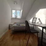 Quiet And Comfy Room In Krakow