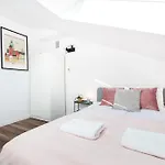 Krakow Trailside Apartments - By Upstairs