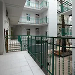 Apartment With Private Sauna - Dietla 21 Street