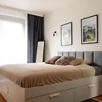 Krakow Glowny Apartment - Parking, Workspace - By Rentujemy
