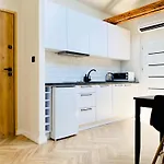 Beautiful Studio With Air Conditioning, Cracow Old Town