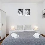 Charming Studio - 54 Starowislna Street