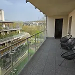 Bulwary Wislane Krakow Apartament Ludwinowska Przy Forum By Noclegi Renters