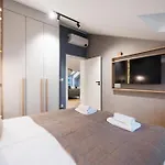 Horizon Apartments Na Dolach - Luxury Apartments Near The Vistula River