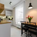Old Town Premium Queen\'S Apartments