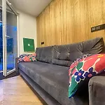 Garden Apartment with Parking - samodzielny check-in