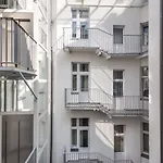 Old Town Apartments - B12