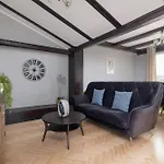 Apartment With Terrace - Skawinska 20