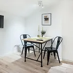 Old Town Apartments - 36 B