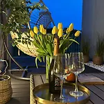 Mozarta Sky Terrace Vip 2-Bed Apartament