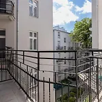 Studio Apartment With Balcony - Starowislna 41
