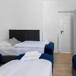 Jozefa 12 Apartments